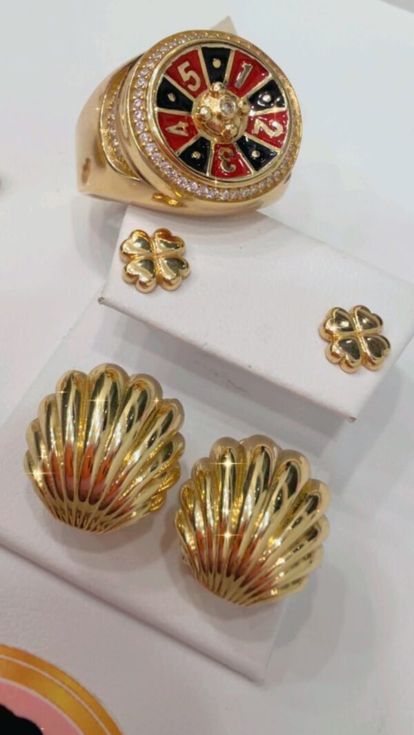 COMBO de 4 piezas de oro.