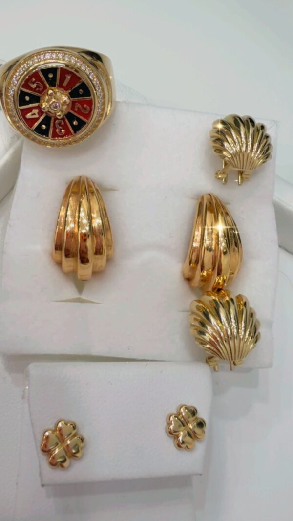 COMBO de 4 piezas de oro.